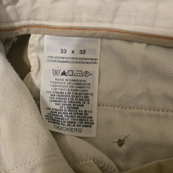 Dockers mens D3 Classic khakis, 33x32 - Picture 3 of 4